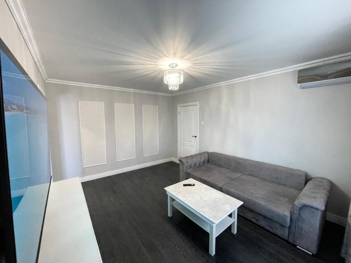White Residence Craiova Eksteriør bilde